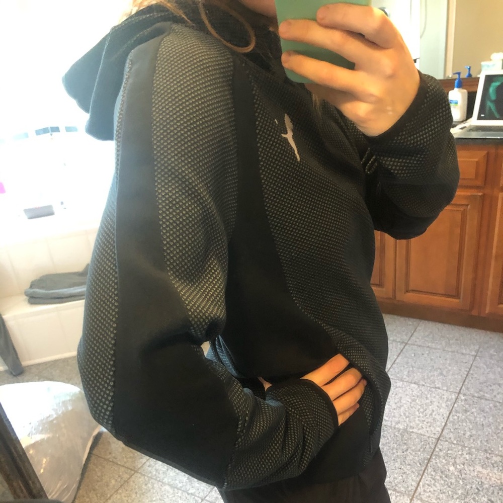 Puma Sweatshirt - Picture 3 of 4